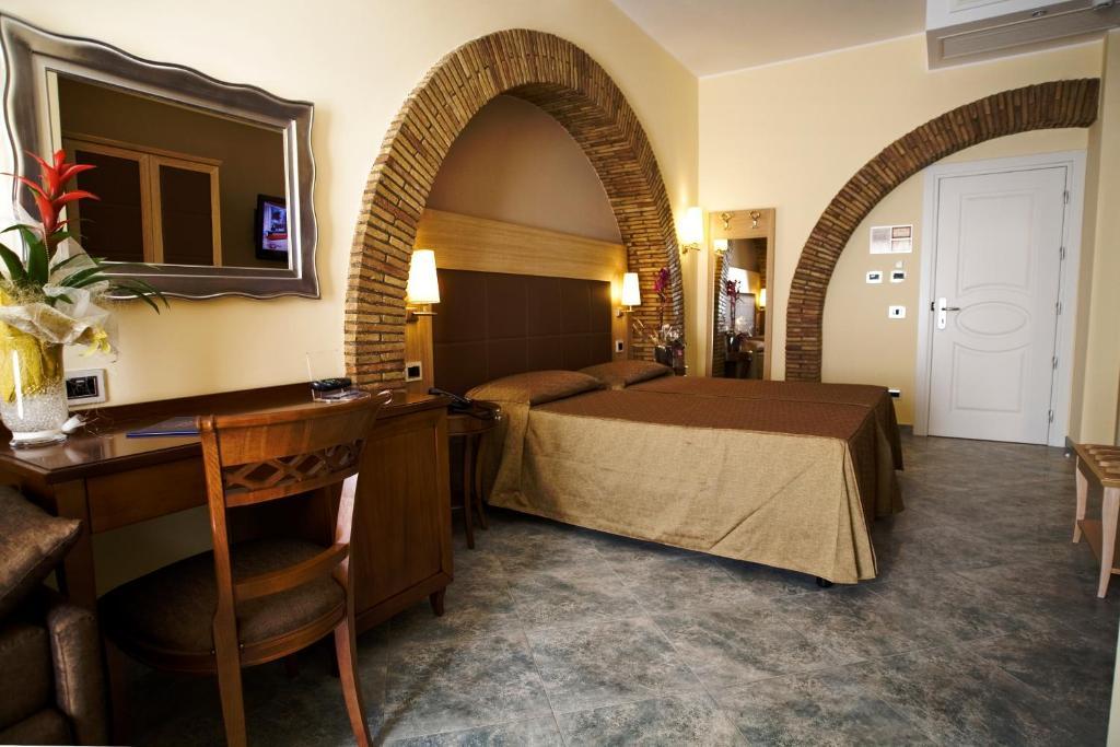 Classic Double Room,1216227604:JPEG